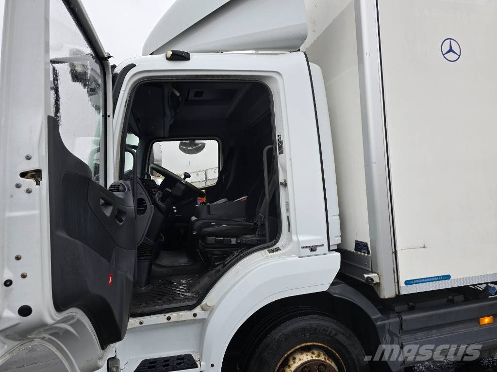 Mercedes-Benz ATEGO 1523 Camiones con caja de remolque