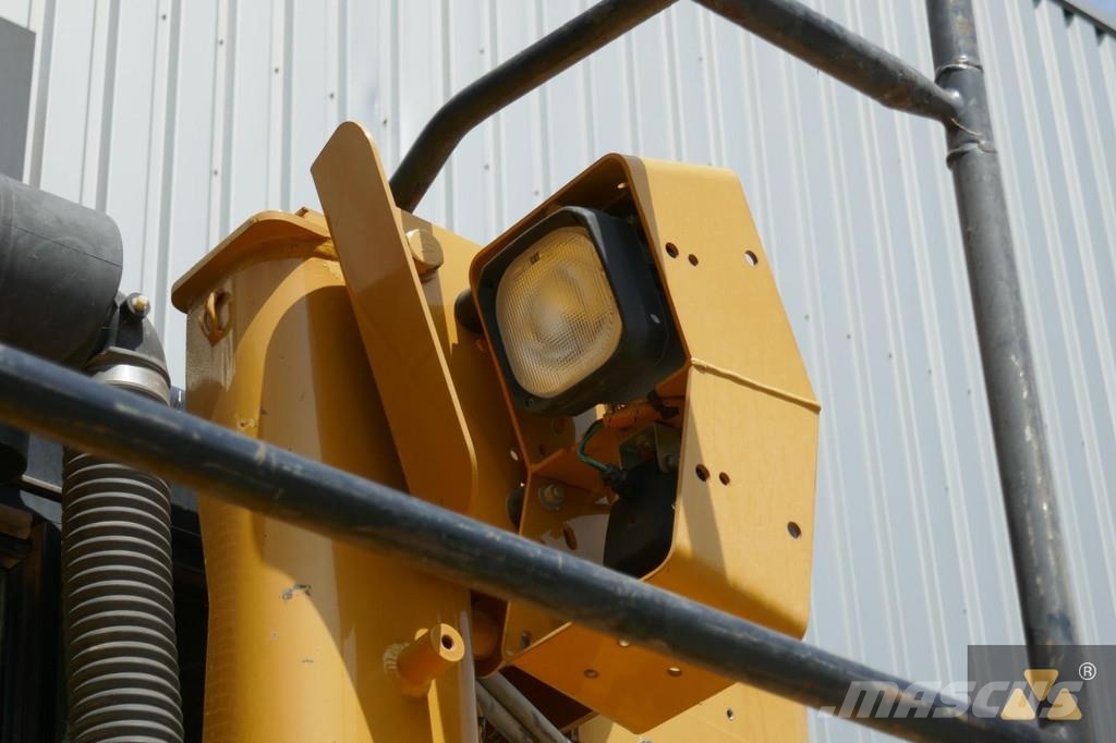 CAT D8T Crawler dozers