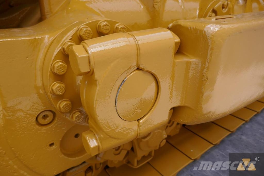 CAT D8T Crawler dozers