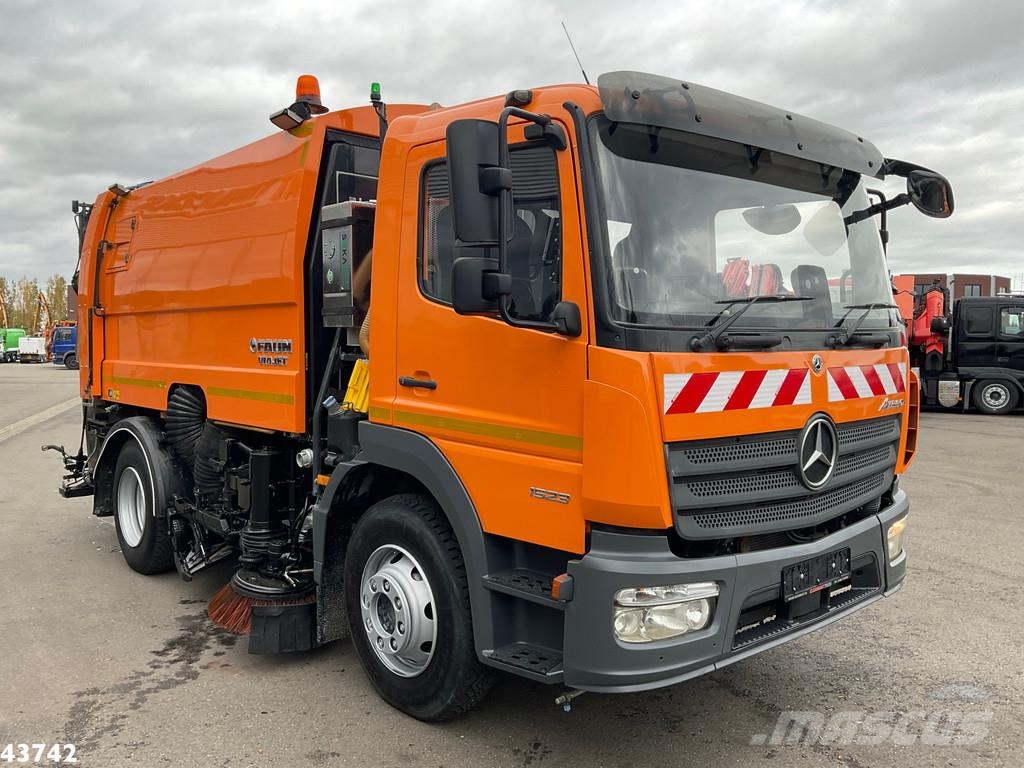 Mercedes-Benz ATEGO 1523 Faun VIAJET 6 R/HS Wegdekreiniger Just Φορτηγά σκούπες