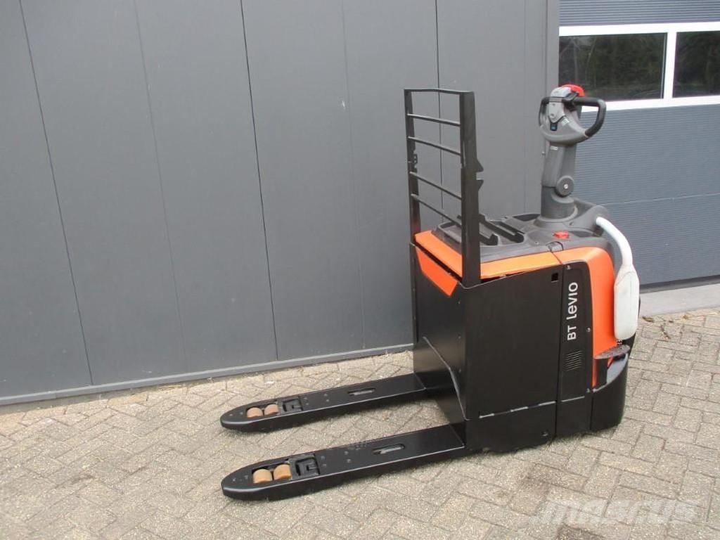 Toyota LPE250 Gabelstapler mit Fahrerstand
