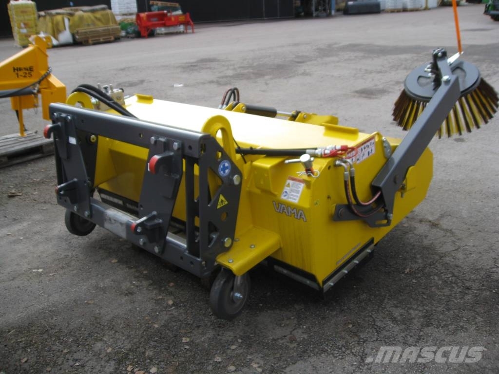Vama EHK/A 2000 keräävä harjakone Diger kar ve yol makinalari