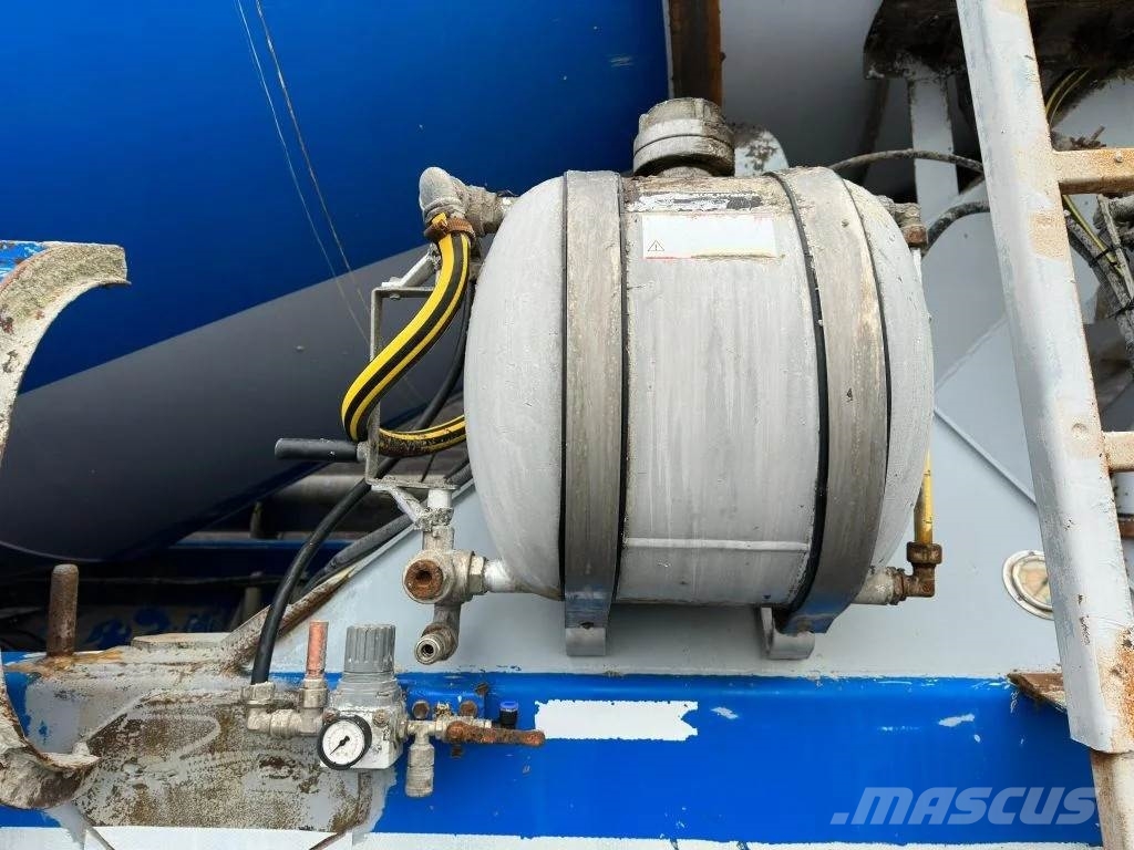 De Buf ST3 CONCRETE MIXER/MISCHER/MIXER Інші напівпричепи