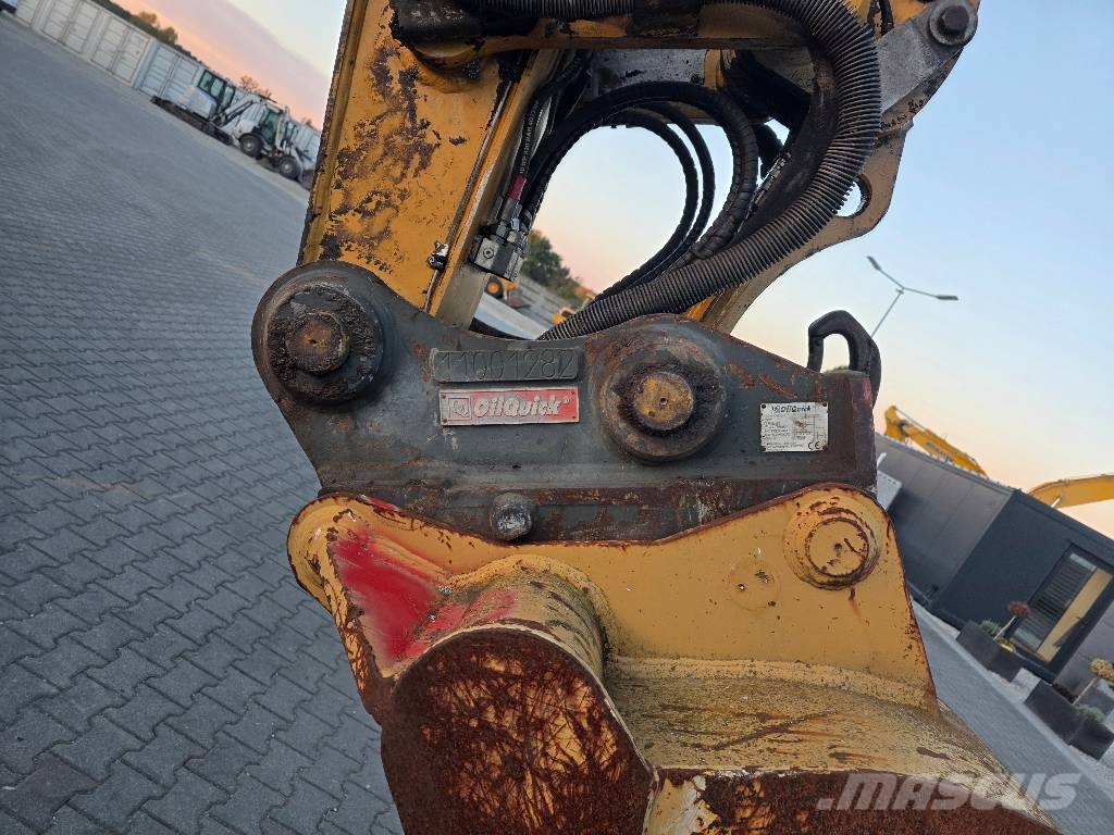 CAT M318D, 2014 ROK, PODPORY + PŁUG Ratasekskavaatorid
