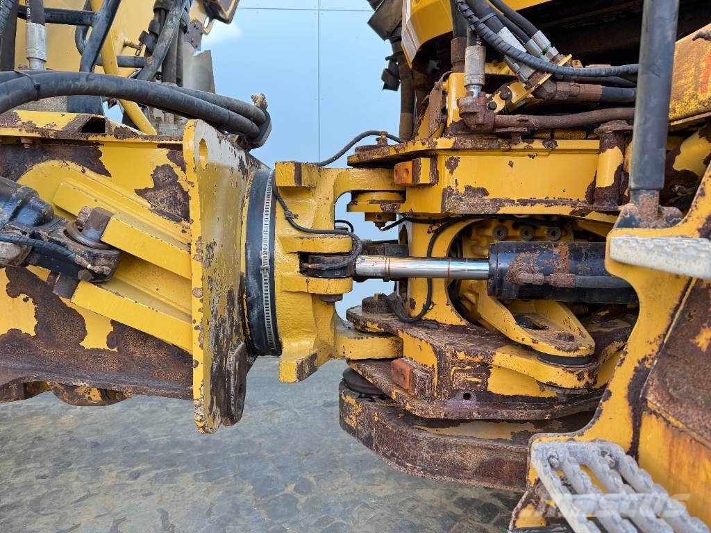 CAT 745C - Dutch Machine / Auto Greasing Liigendraamiga pinnaseveokid