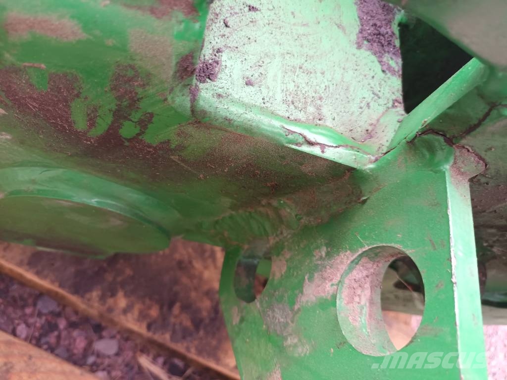 John Deere S 690 ملحقات الحصادات
