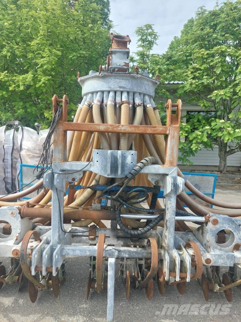 Bomech 720 ماكينات وملحقات تسميد أخرى