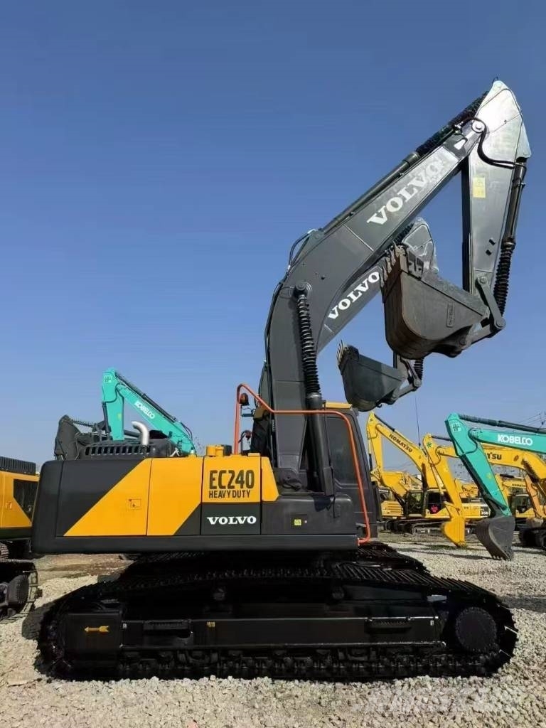 Volvo EC 240 대형 굴삭기 29톤 이상