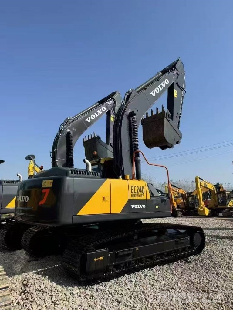 Volvo EC 240 대형 굴삭기 29톤 이상