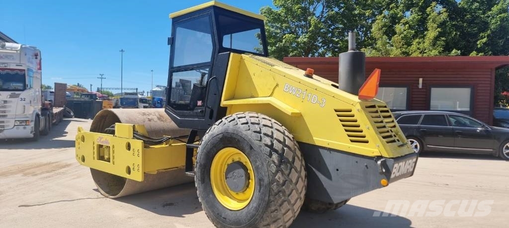 Bomag BW 211 D-3 Enkelt tromle