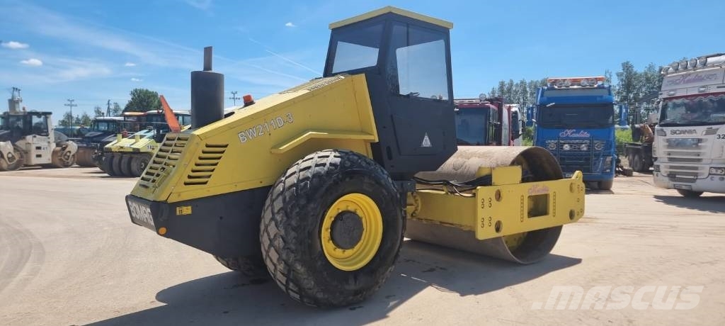 Bomag BW 211 D-3 Enkelt tromle