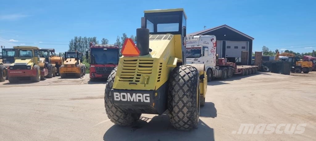 Bomag BW 211 D-3 Enkelt tromle