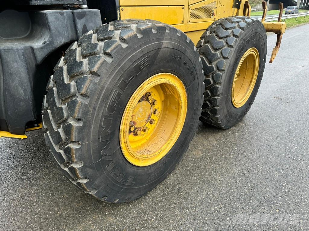 CAT 140M Graders
