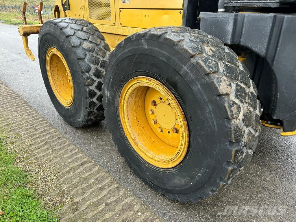 CAT 140M Graders