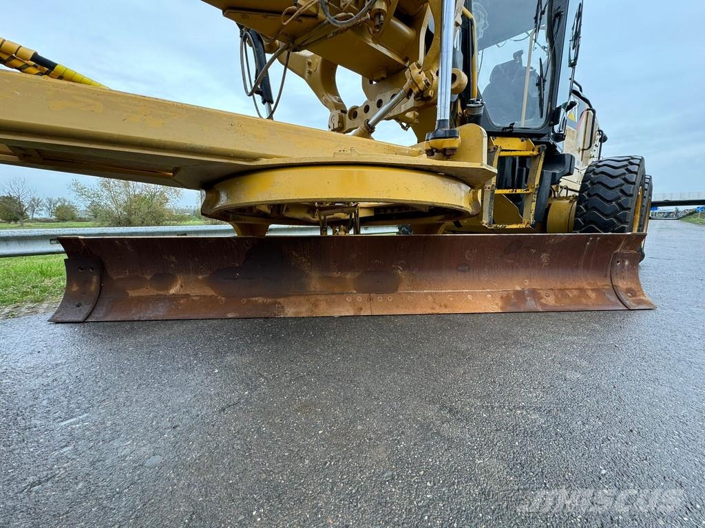 CAT 140M Graders