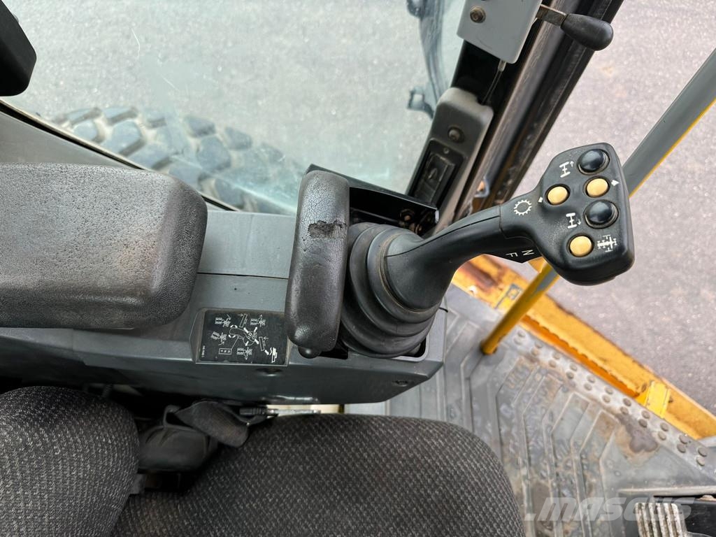 CAT 140M Graders