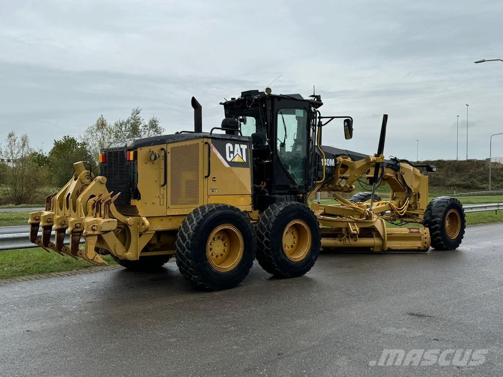 CAT 140M Graders