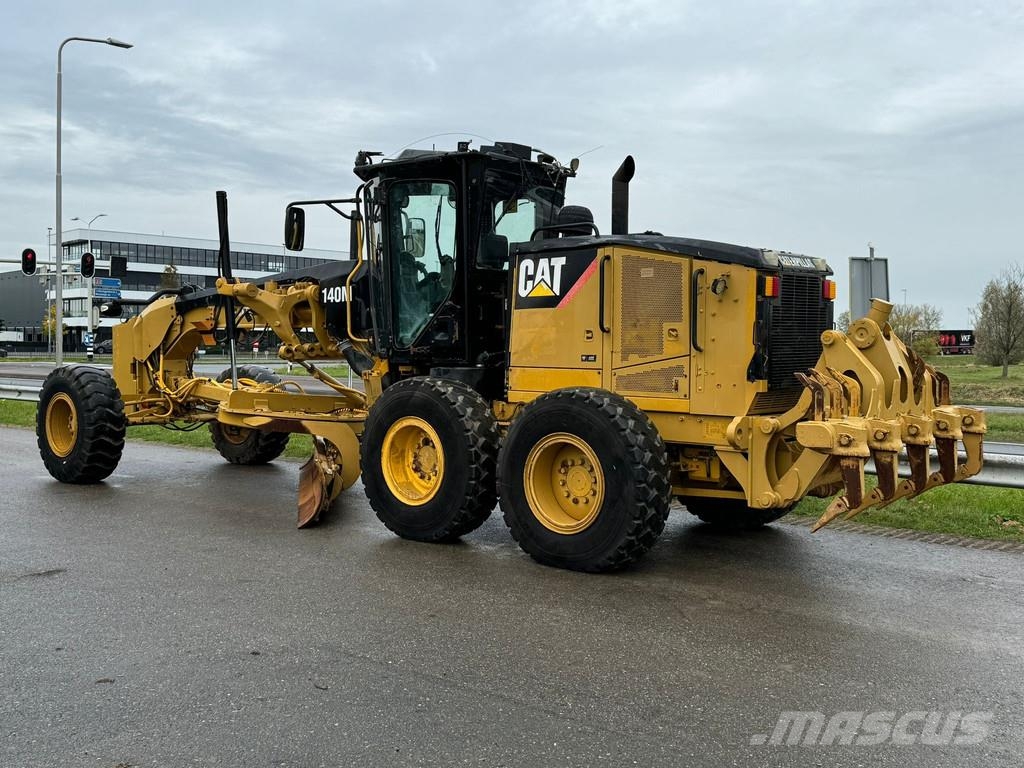 CAT 140M Graders