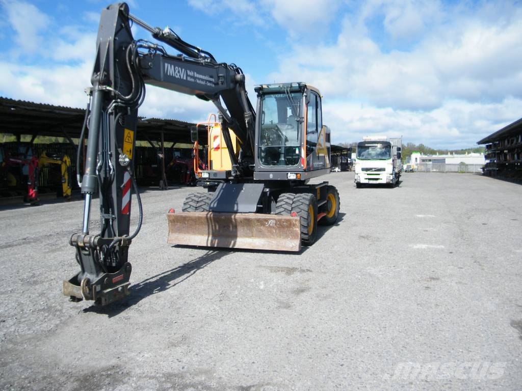Volvo Volvo EWR 150 mit OQ 65 Pelle sur pneus