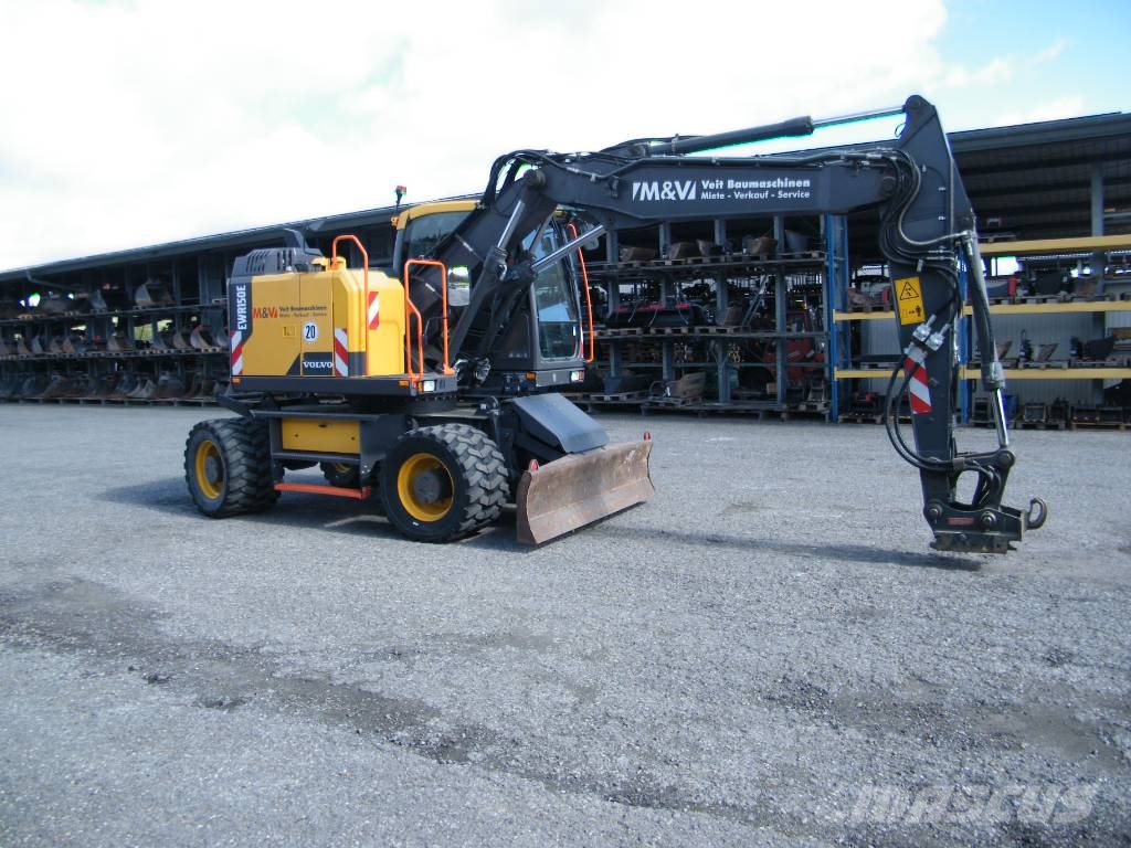 Volvo Volvo EWR 150 mit OQ 65 Pelle sur pneus