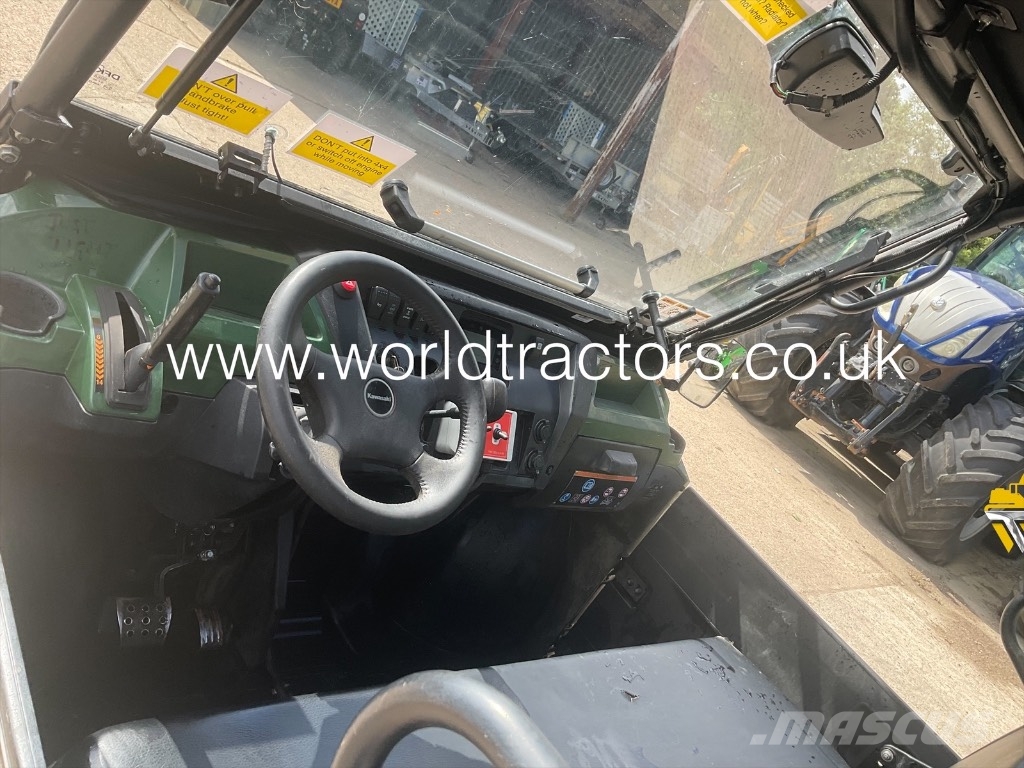 Kawasaki MULE PRO DXT 多功能車