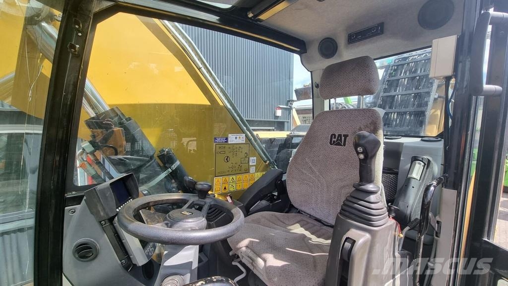 CAT MH 3022 / SW مناولات المخلفات / مناولات صناعية