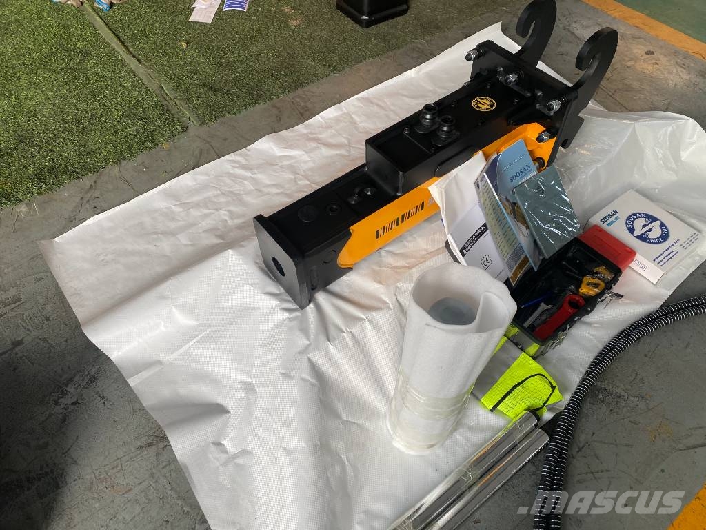 Soosan SQ40破碎锤适用于4-9吨挖机 Строителство - Други
