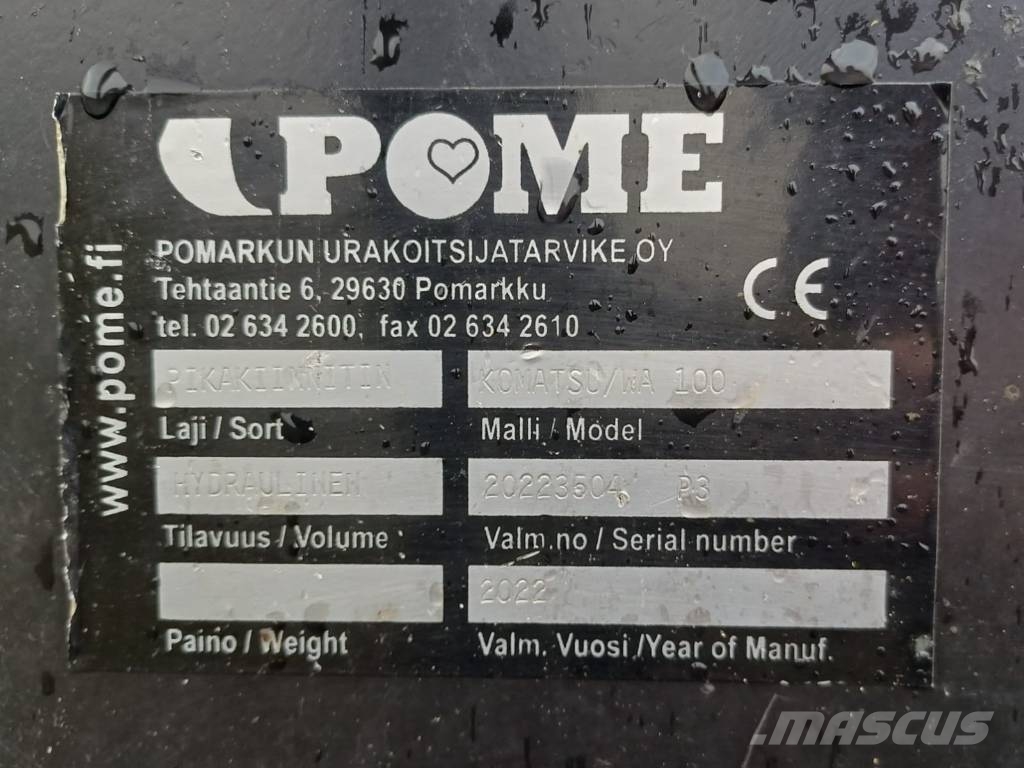 Komatsu WA 100 M-8 Pale gommate