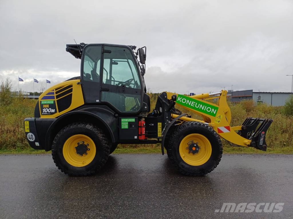 Komatsu WA 100 M-8 Pale gommate