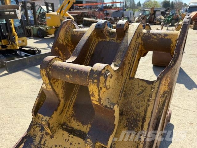  Morin M8 - 900 mm Excavator