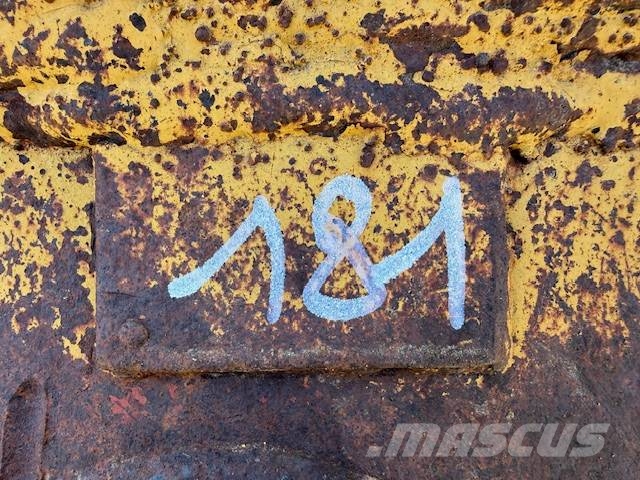  Morin M8 - 900 mm Excavator