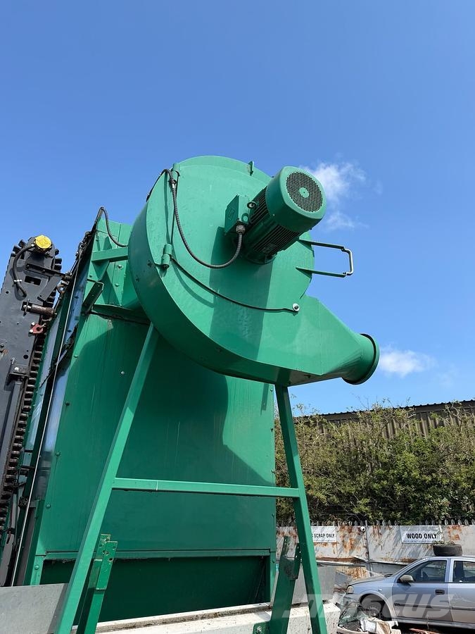 Komptech 3000 Mobiele zeefinstallaties