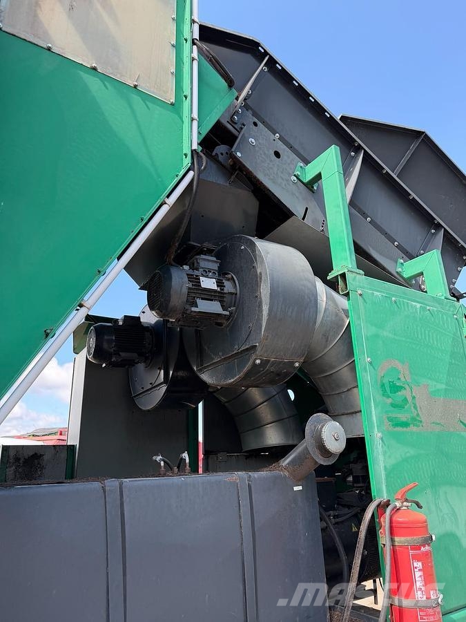 Komptech 3000 Mobiele zeefinstallaties
