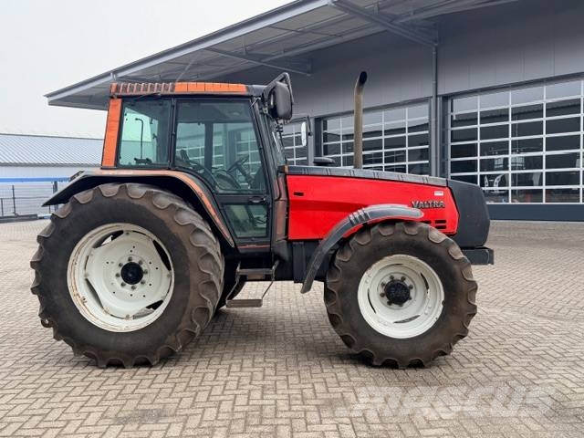 Valtra 8150 拖拉机/农用车
