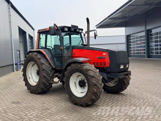 Valtra 8150 拖拉机/农用车