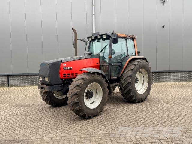 Valtra 8150 拖拉机/农用车