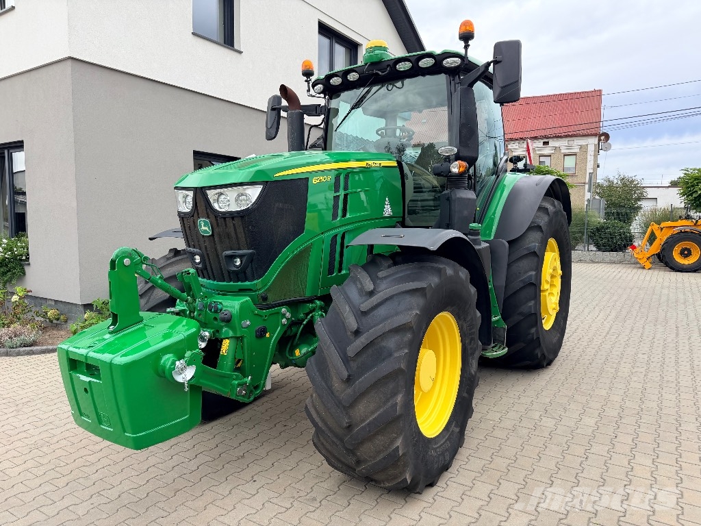 John Deere 6250 R Traktorji
