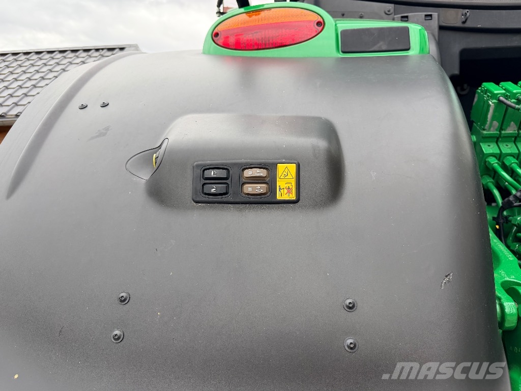 John Deere 6250 R Traktorji