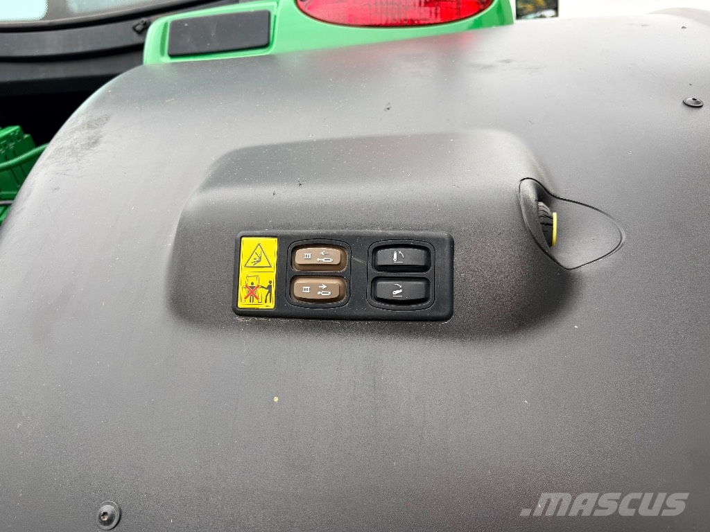 John Deere 6250 R Traktorji