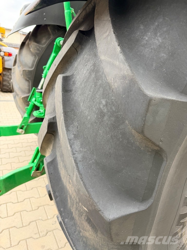 John Deere 6250 R Traktorji