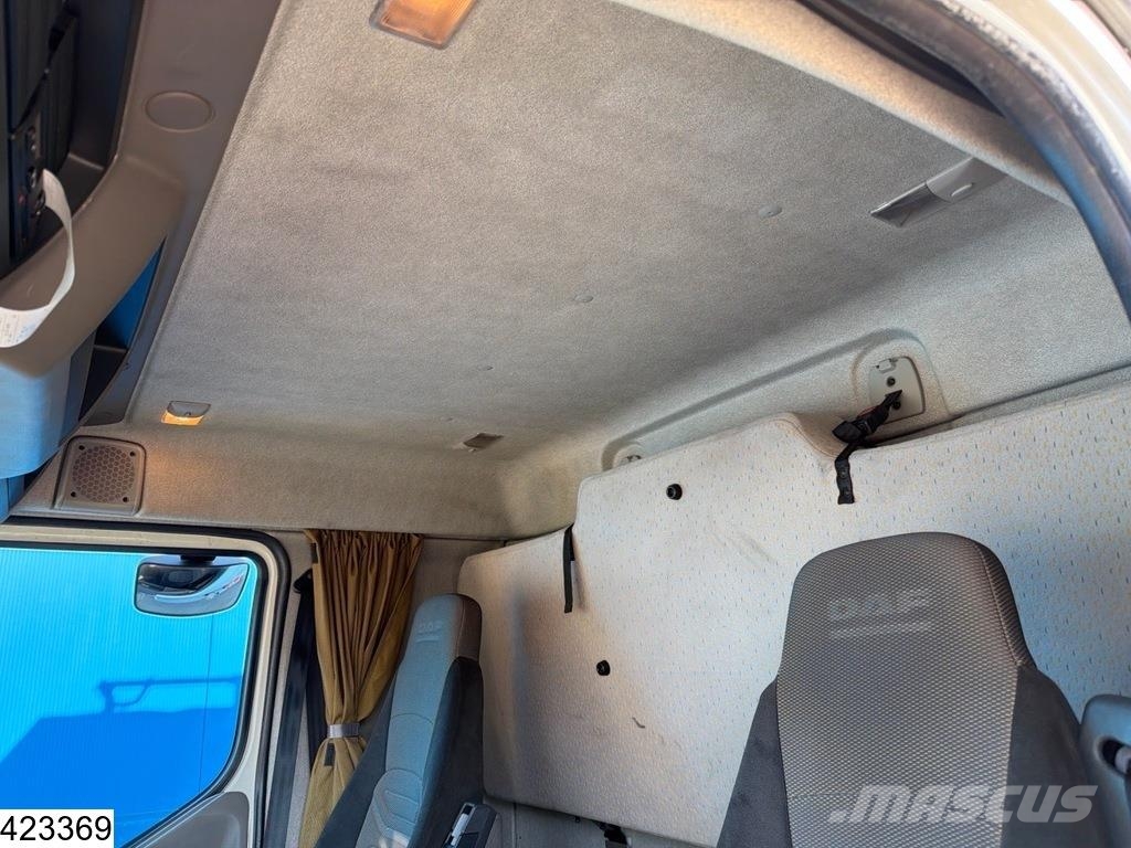 DAF LF 250 EURO 5, Manual, Anteo Camiones con caja de remolque