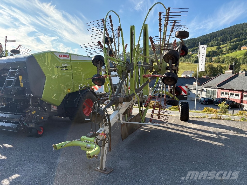 CLAAS Liner 2800 Obracače a zhrabovače sena