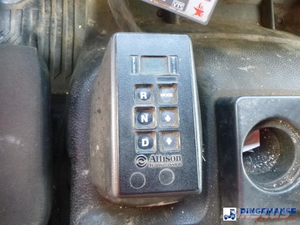 Mercedes-Benz Axor 1824 4x2 vacuum tank 8.1 m3 Paine-/imuautot