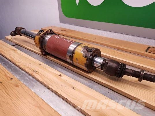 CAT TH 82 turning cylidner Šasija un piekare