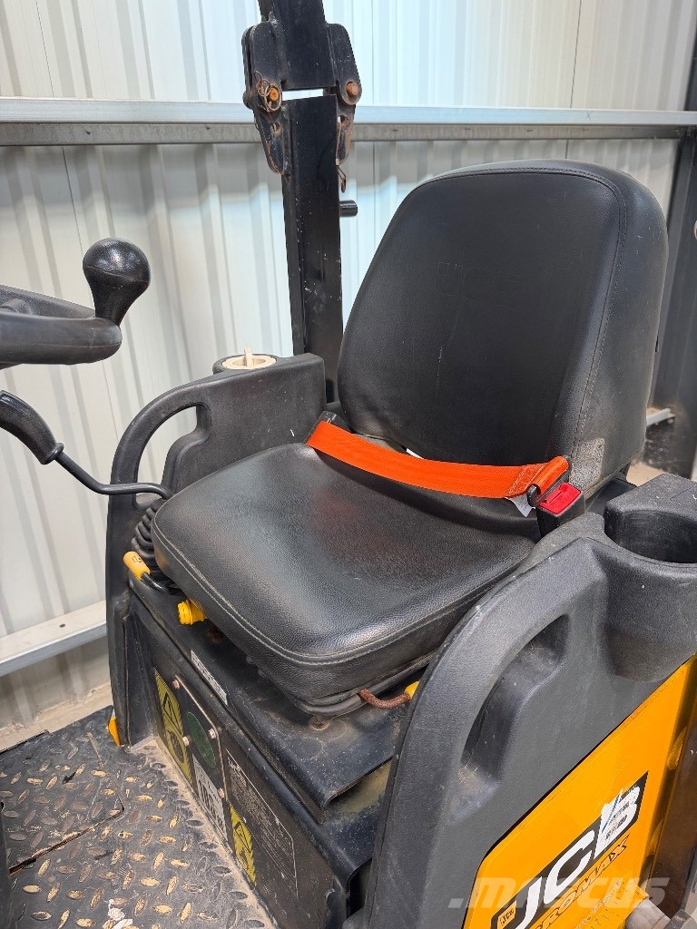 JCB CT 160-80 Котки тротуарні