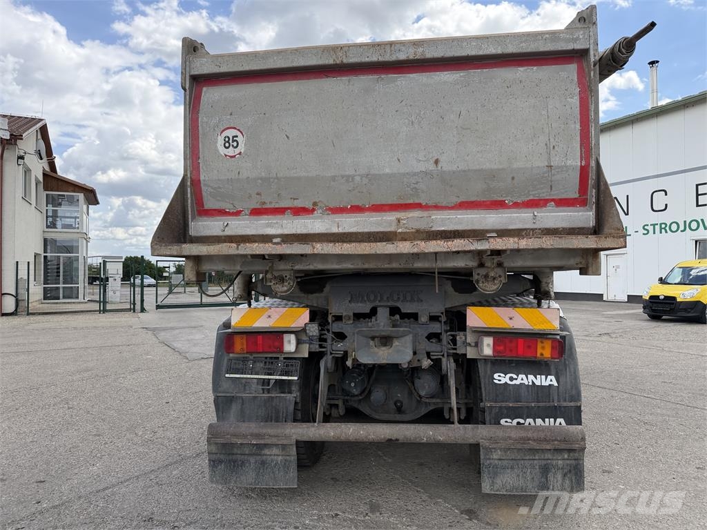 Scania Iný model VIN 587 عربات نقل قلابة للمواقع