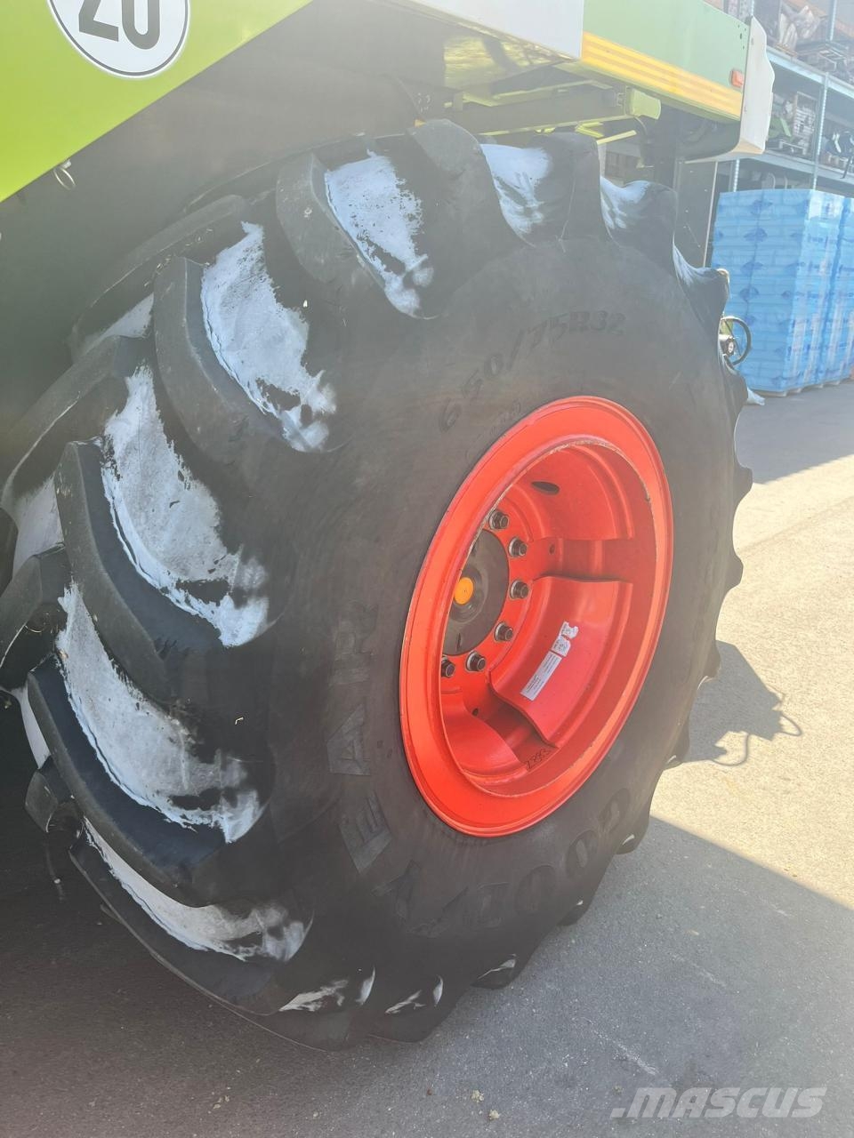 CLAAS Lexion verstärkte 10-Loch Felgen mit Reifen 650/75 Mähdrescher
