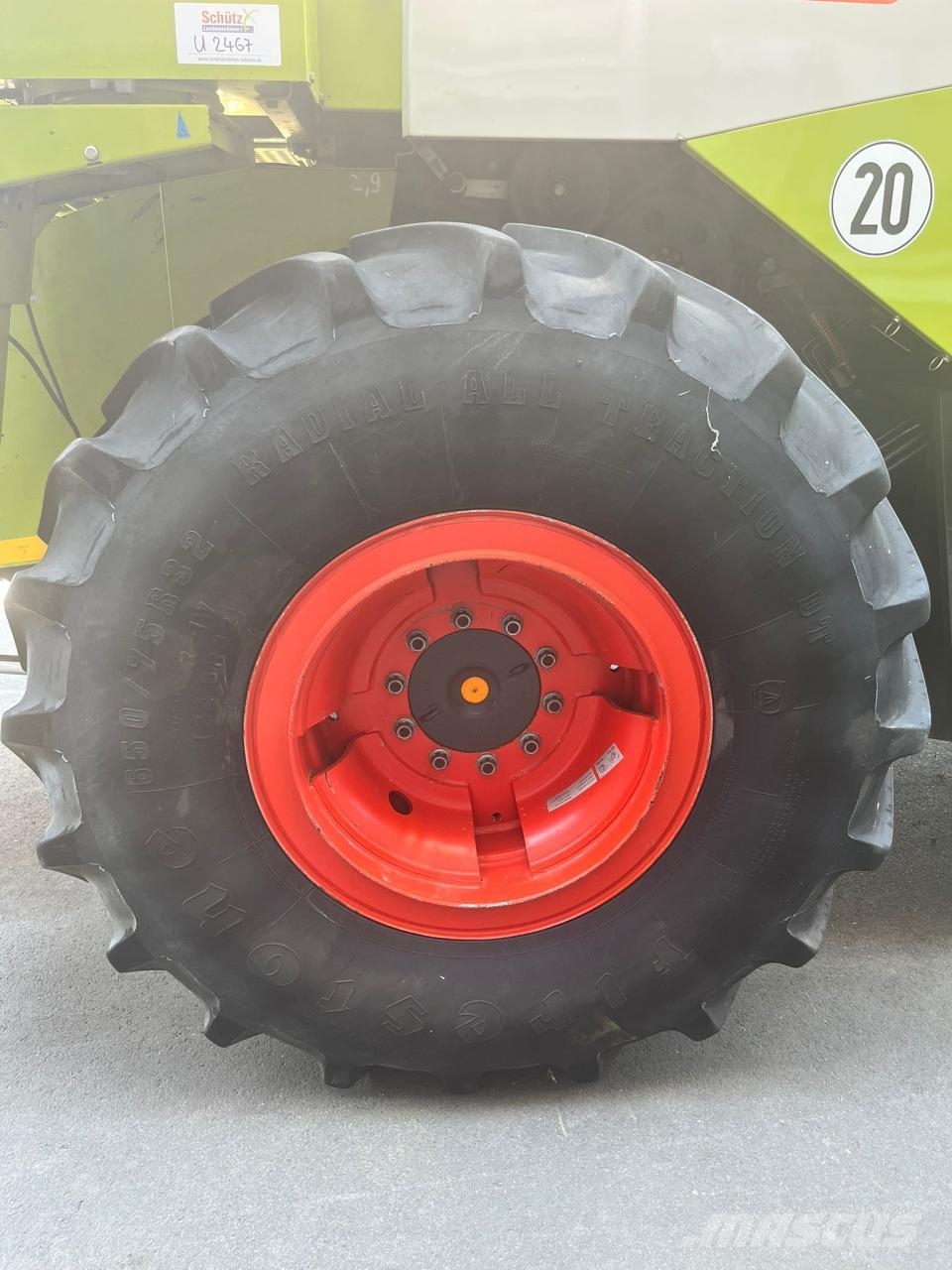 CLAAS Lexion verstärkte 10-Loch Felgen mit Reifen 650/75 Mähdrescher