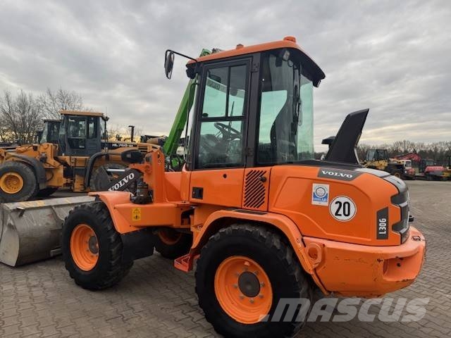 Volvo L 30 G Incarcator pe pneuri