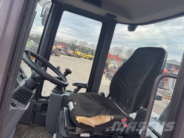 Volvo L 30 G Incarcator pe pneuri